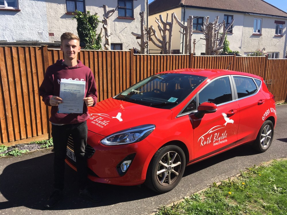 Female driving Instructor Rothwell Norhants